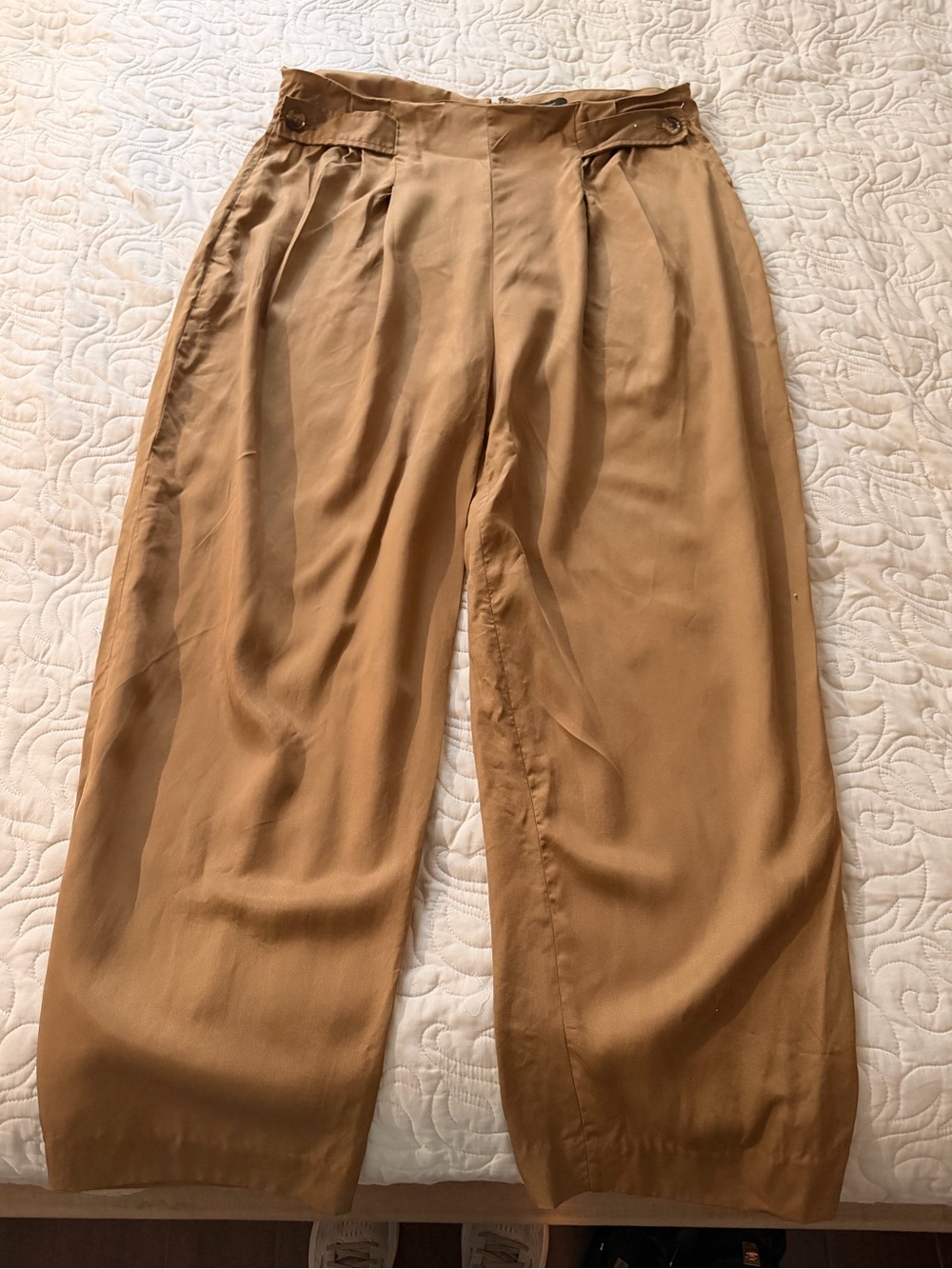 Banana Republic wide leg pants in tan, size 16